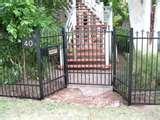 pictures of Tubular Steel Fencing Styles
