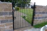 pictures of Steel Fences App
