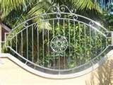 pictures of Steel Fencing